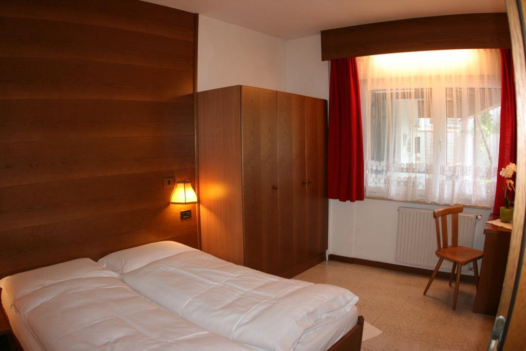 A. Paolo Apartments Vigo di Fassa Ngoại thất bức ảnh
