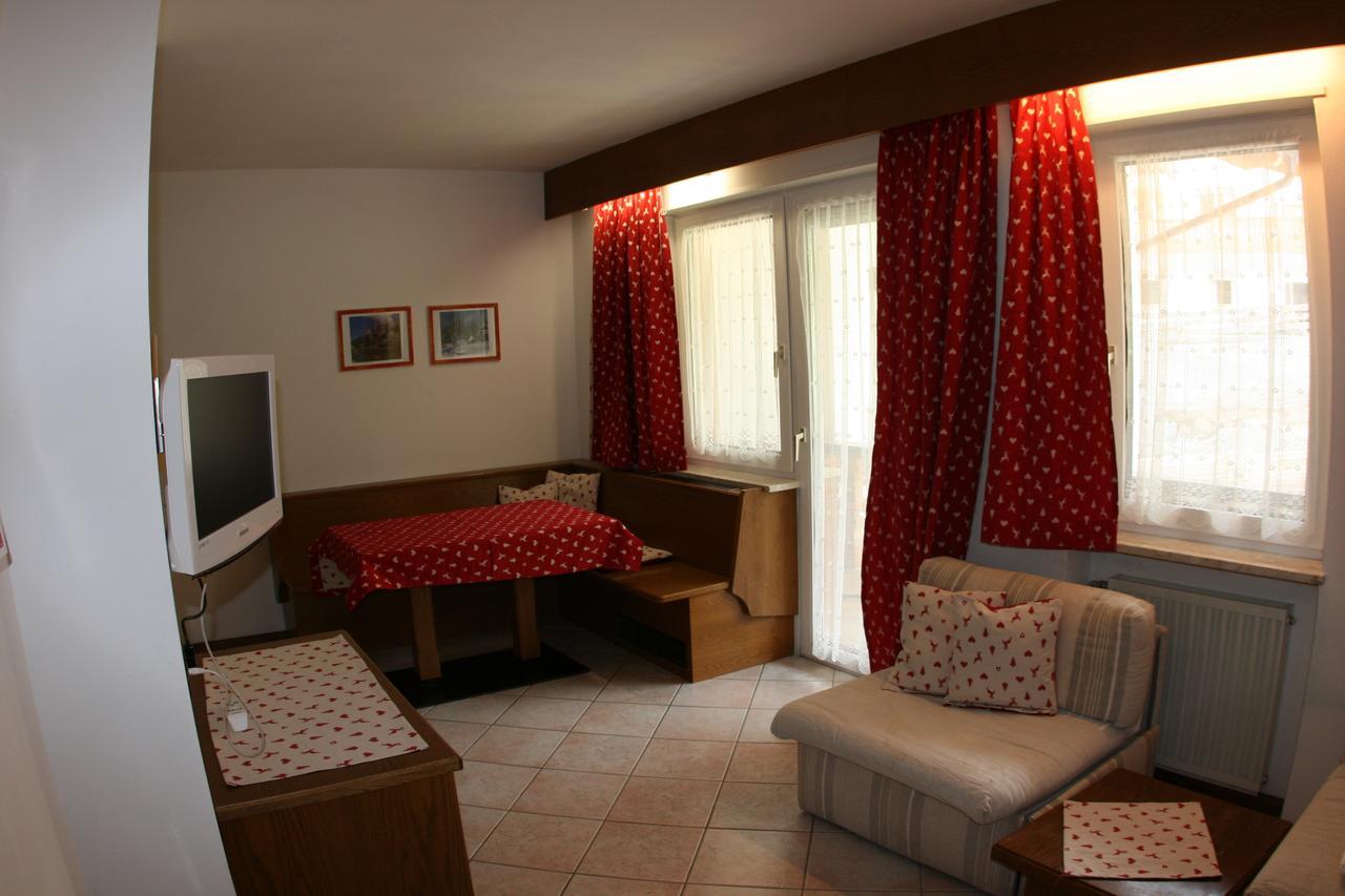 A. Paolo Apartments Vigo di Fassa Ngoại thất bức ảnh